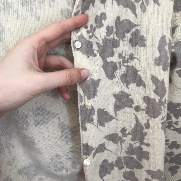 Autumn Cashmere Easy Crop Floral Cardigan - Picture 4 of 5